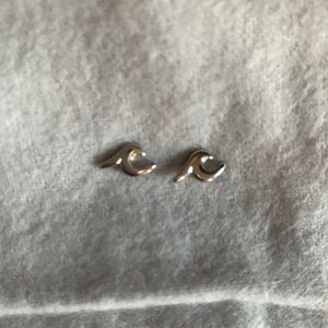 Pura Vida Wave Earrings